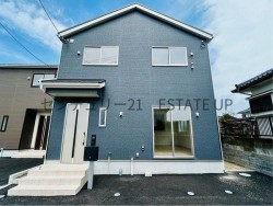 DEMO-01 敷地50坪以上の南向き角地設計。全居室2面採光で自然光と風を感じる開放的な空間を演出。