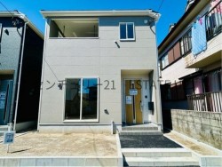 DEMO-01 桜丘西小・中学校まで徒歩3分の通学安心設計。耐震・省エネ性能はZEH水準、補助金40万円対象。駐車3台可＆オール電化など充実設備で、家族が安心して長く暮らせる住まいです。