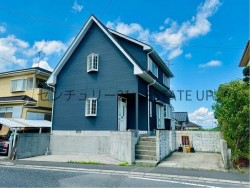 DEMO-01 内外装リフォーム完了ですぐ住める一邸！南西道路に面した明るい住環境。LDKと和室がゆるやかにつながる設計で、くつろぎと家事のしやすさを両立。