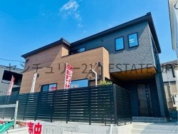 DEMO-01 広々73坪敷地に建つ収納充実の4LDK！駐車3台以上可で来客用スペースも確保！ファミリーに快適な住まいです♪