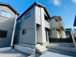 DEMO-01 全居室収納付きのゆとりある4LDK。駐車2台可能、南向きバルコニーで日当たりも良好。地盤20年保証＋瑕疵保証10年付きで安心して暮らせる住まいです。