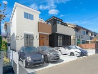 DEMO-01 桜ヶ丘の閑静な住宅街に誕生！LDK15帖超・WIC・シューズクローク付きで収納充実。都市ガス採用＆子育てグリーン住宅支援事業対象の、家計にもやさしい3LDK住宅です。