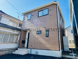 DEMO-01 コンパクトながらも“ちょうどいい”が詰まった3LDK新築。玉里団地の静かな環境で子育てにも安心の住まいです。家族のつながりを育むリビング階段＆カウンターキッチン採用！