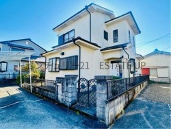DEMO-01 950万円の中古戸建！中名駅徒歩10分で生活便利。3LDK＋和室で使い勝手良く、駐車2台カーポート付き。陽当たり良好で、住み替えやリフォームにも◎