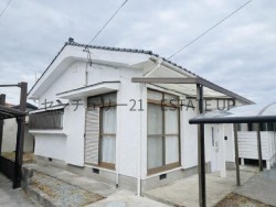 DEMO-01 敷地約125坪の広々平屋住宅。2021年リフォーム済で即入居可。重富駅徒歩12分、駐車3台以上可能。庭付きで家庭菜園やBBQも楽しめる、ゆとりある暮らし。