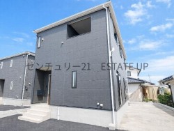 DEMO-01 広々LDKで家族団らんの空間×収納充実の新築住宅♪リビングに和室もあり来客やキッズのスペース様々な仕様を！駐車複数台可＆住宅性能評価取得の安心住まいです。