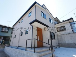 DEMO-01 明和2丁目の新築3SLDK！LDK18帖の広々リビング＋駐車3台可のゆとりある住まい。オール電化・フラット35S対応、閑静な住宅街の新築戸建です♪