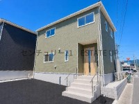 暮らしやすい住環境の谷山中央に3LDK新築住宅♪LDK17帖の広々空間。対面キッチンで家族の会話も弾む設計で設備・収納充実で気持ちよく新生活スタートできます。