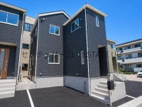 暮らしやすい住環境の谷山中央に3LDK新築住宅♪対面キッチンで家族の会話も弾む設計で設備・収納充実で気持ちよく新生活スタートできます。